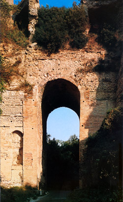 Cuma Paestum tour - Arco Felice, one of the most important monuments in the Campi Flegrei area