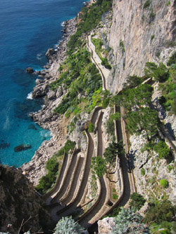Guide à Capri - La clbre Via Krupp  Capri