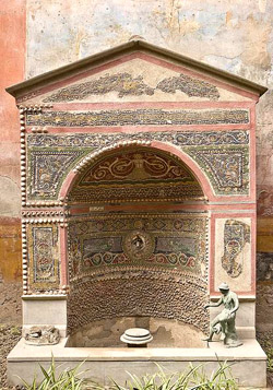 La Fontana che d il nome alla casa