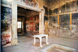 Atrium toscan décoré en peintures noires du III style