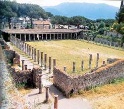 Amphitheater of Pozzuoli and Pompeii - Gladiators' Barracks in Pompeii