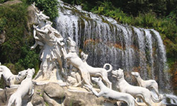 Visite guide au Palais Royal de Caserte - La clbre fontaine de Diane et Acton