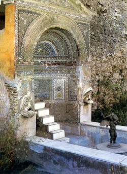 La fontaine de la Maison de la Grande Fontaine