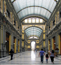 Naples tour - Prince of Naples Arcade in Naples