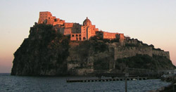 Reisefuehrer Ischia - Das aragonische Schloss von Ischia