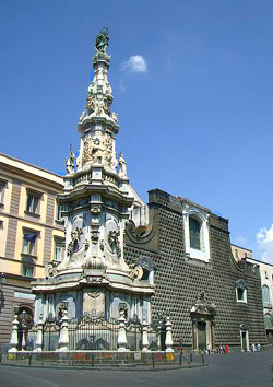 Visita guidata Napoli - Piazza del Ges Nuovo a Napoli