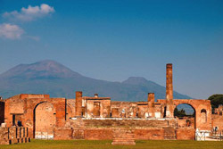 Travel Pompeii - View of Pompeii forum