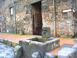 Visite guidée à Pompéi - Ancienne Fontaine  Pompi