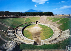 Amphitheater of Pozzuoli and Pompeii - Amphitheater of Pompeii, the most ancient in the world