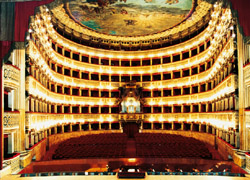 Naples and Pompeii tour - The Royal Theatre of San Carlo in Naples