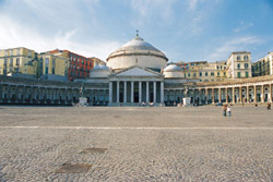 Naples tour - Plebiscito Square in Naples
